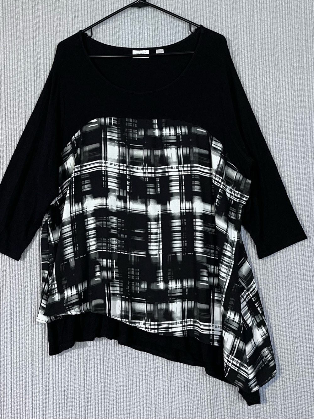 Avenue Womens Plus Tunic Top Black White Plaid Handkerchief Hem Sz 18/20 (2X)